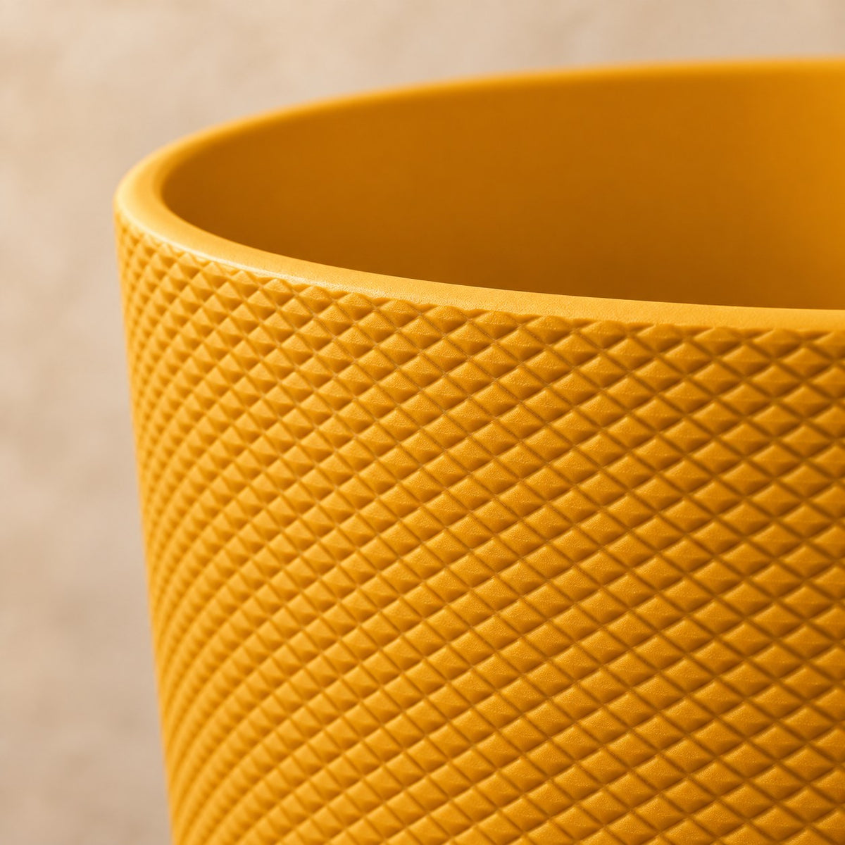 Dekorativ potte Elho Jazz Round amber yellow Ø26 x H24 cm, detalje af overfladen