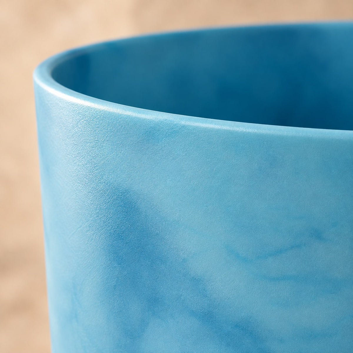Sierpot Elho Ocean Round atlantic blue Ø14 x H13 cm, detail van het oppervlak