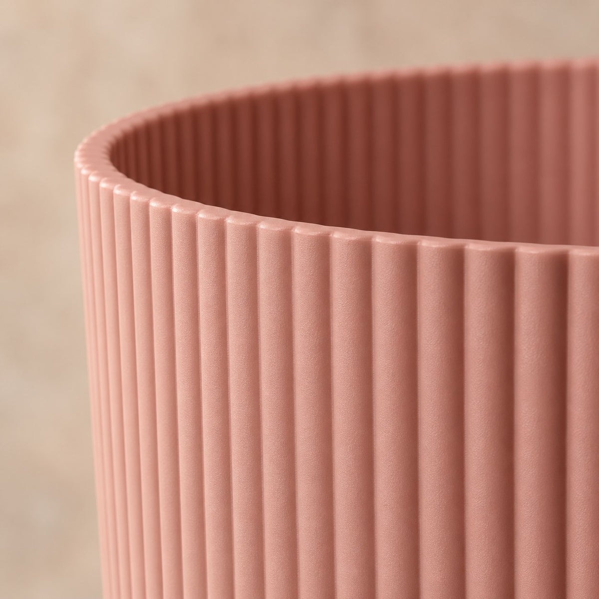 Ziertopf elho Vibes Fold Round rosa Ø25 x H23 cm, Detail der Oberfläche