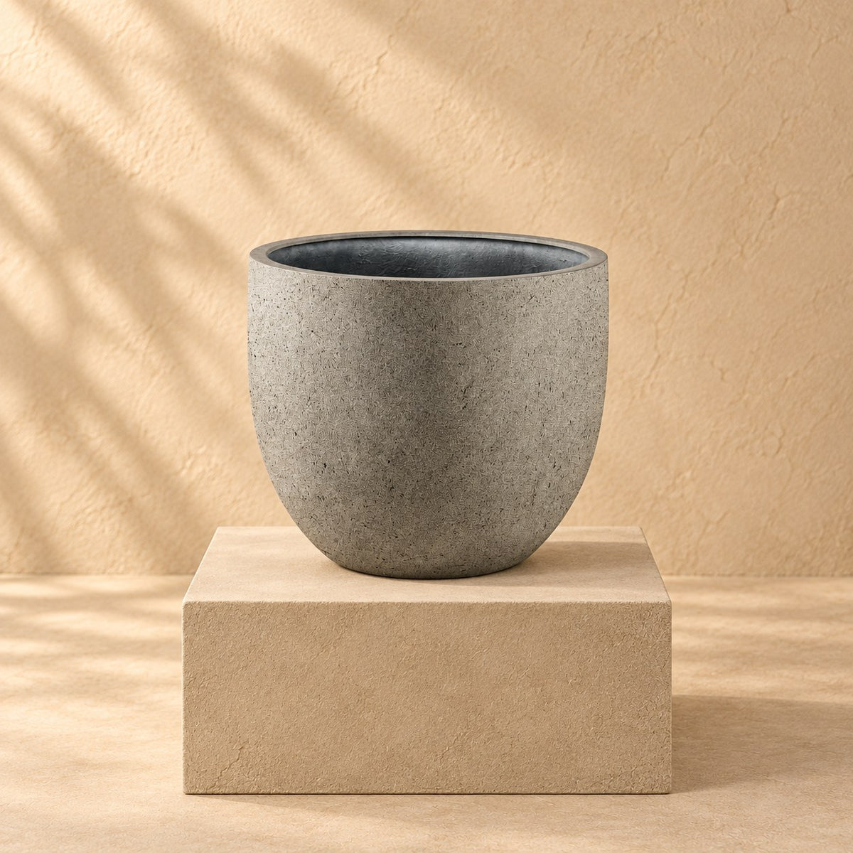 Sierpot grigio new egg natural concrete Ø65 x H54 cm